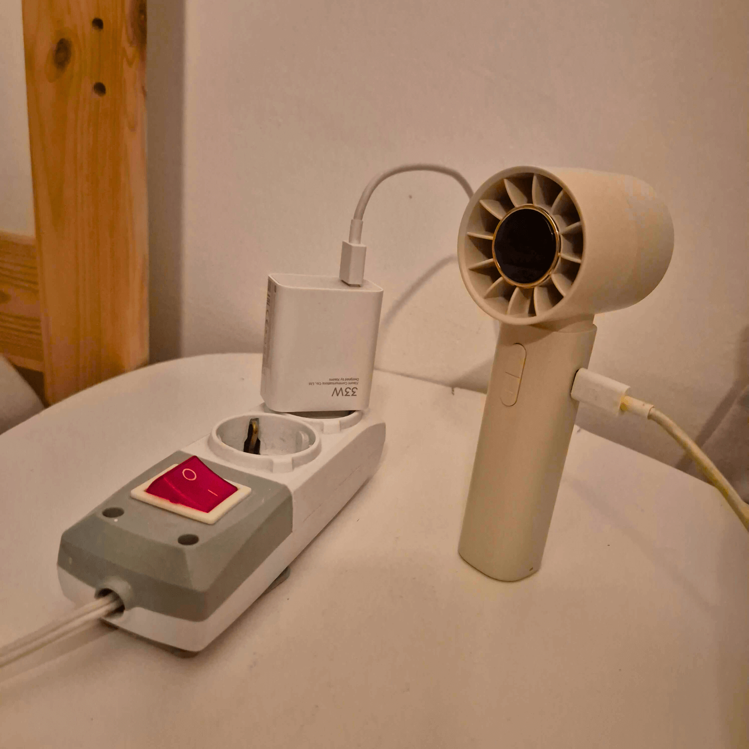 Turbo ručni ventilator - rashladjuje u sekundi